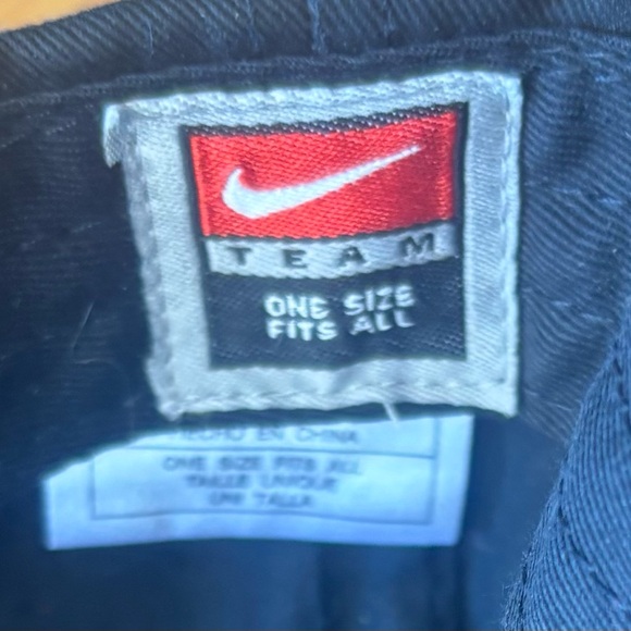 Vintage Nike CBS 2004 NCAA Basketball Final Four San Antonio Strapback Hat OSFA - Picture 7 of 7